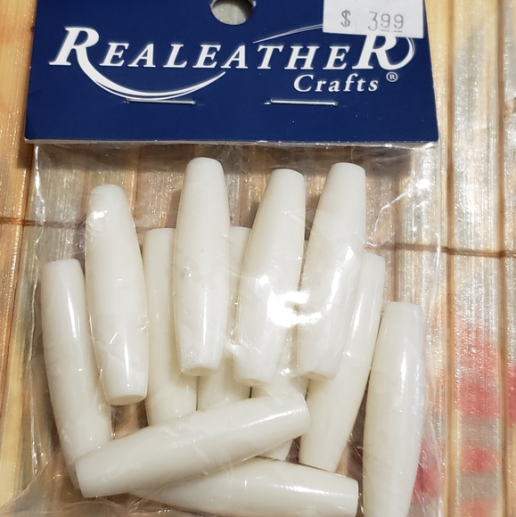 Huge NWT Lot of Wooden & Imitation Bone Beads - Picture 5 of 9